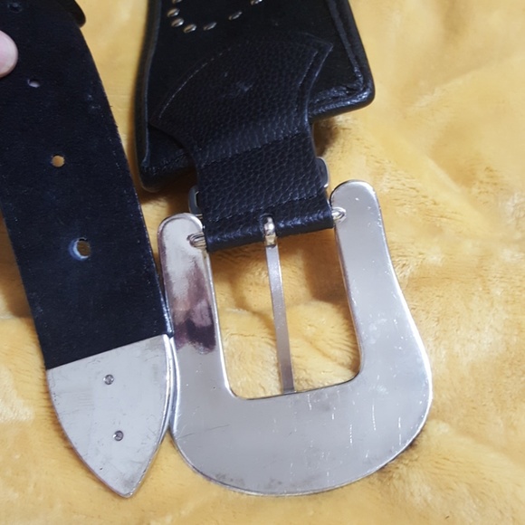 GENUINE LEATHER BELT. (NWOT) never used. 🖤 - Picture 5 of 8